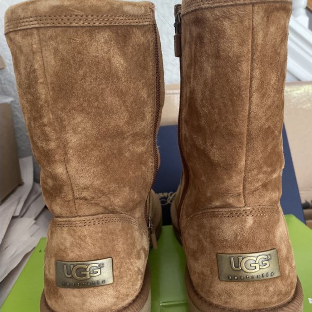 Ugg size 9 womens sheepskin boots